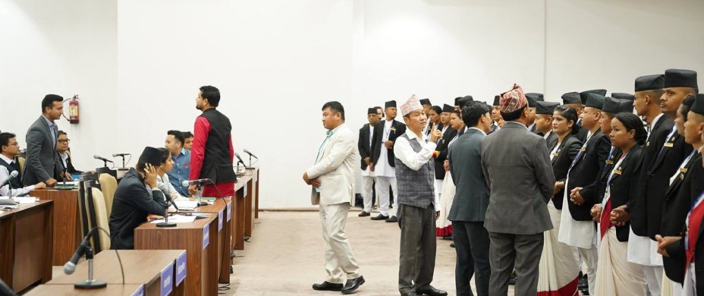 श्रम संस्कृति पार्टीको अवरोधका कारण प्रतिनिधिसभा बैठक रोकियो